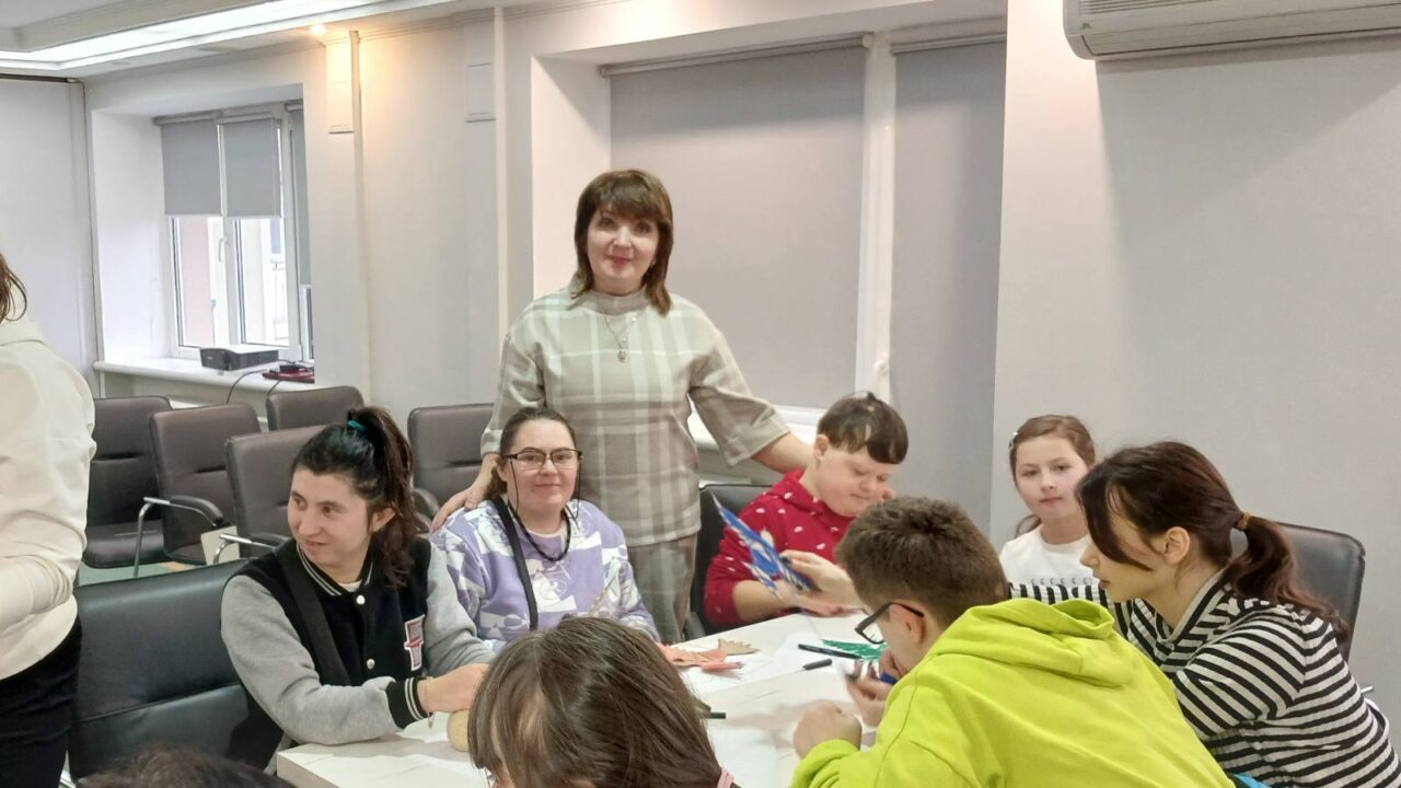 Світ створений для всіх нас: Чому проєкт «Правова та психологічна допомога родинам осіб із інвалідністю з дитинства» був життєво необхідним